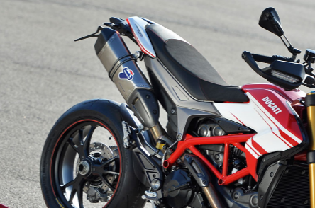 DUCATI HYPERMOTARD 939 4