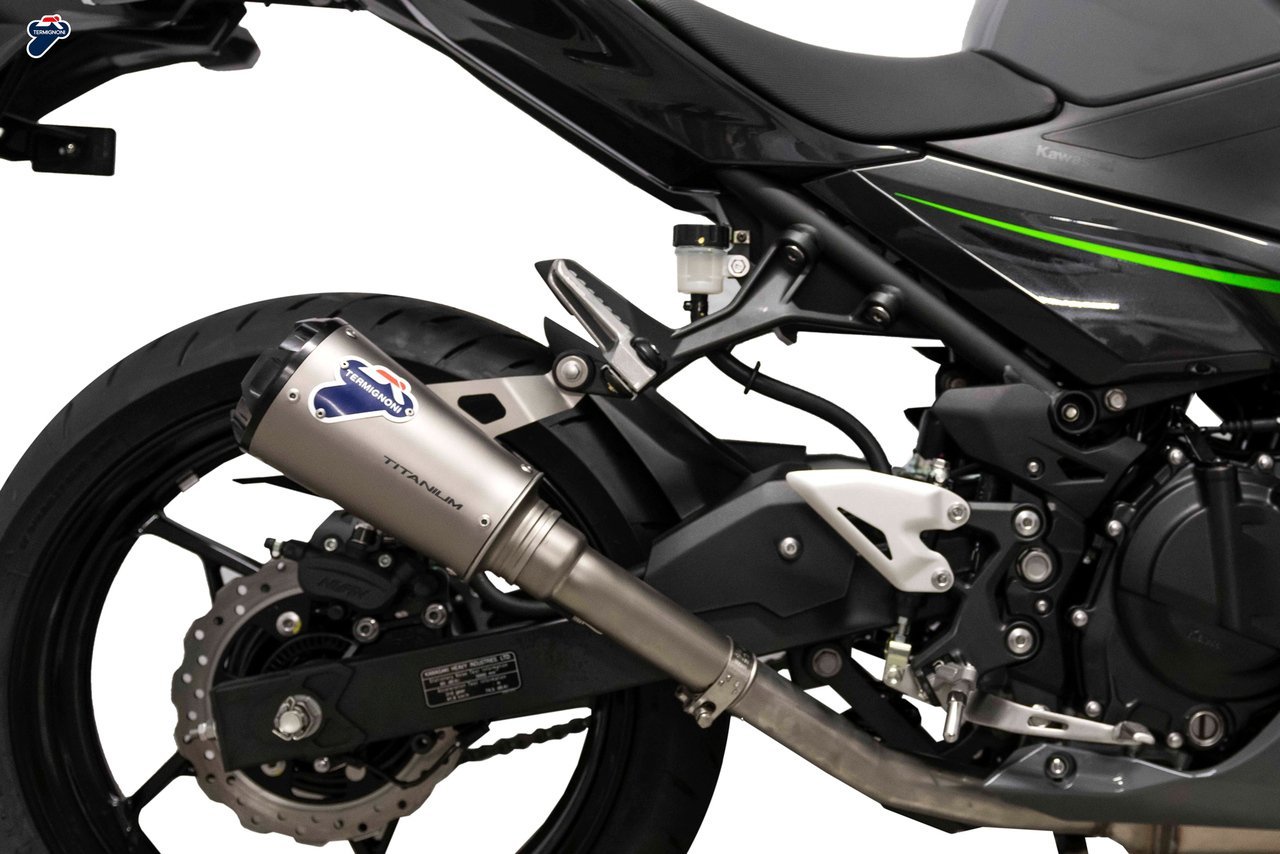 KAWASAKI NINJA400/Z400 – SLIP ON GP2R – RHT+LINK 2