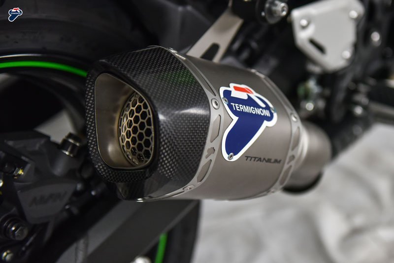 KAWASAKI Z900 – SLIP ON SO04 RELEVANCE D70+LINK+HEAT SHIELD 6