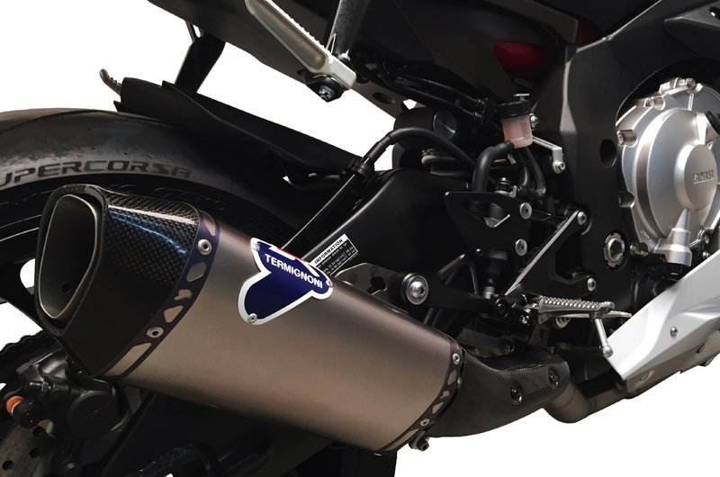 YAMAHA YZF R1 – FINAL BODY DE-CAT 2