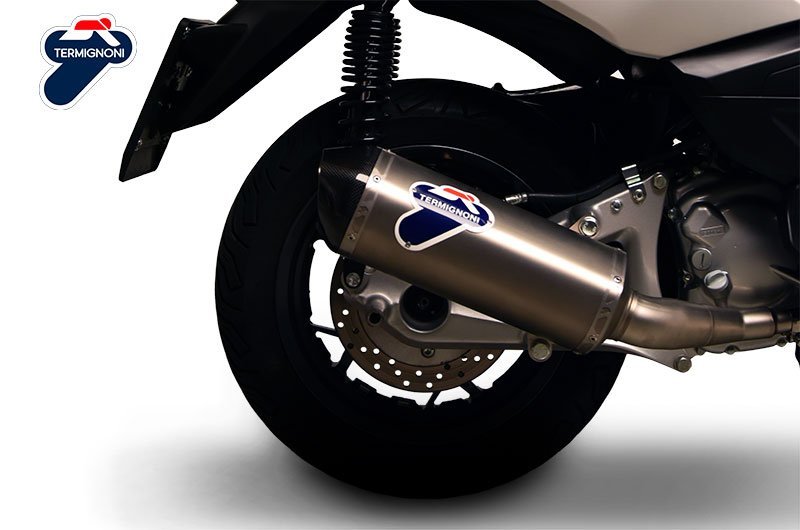 YAMAHA XMAX 250 – SLIP ON 2