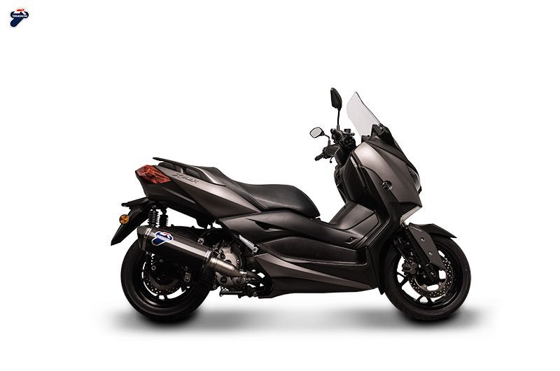 YAMAHA XMAX 300 – CARBON SLIP ON