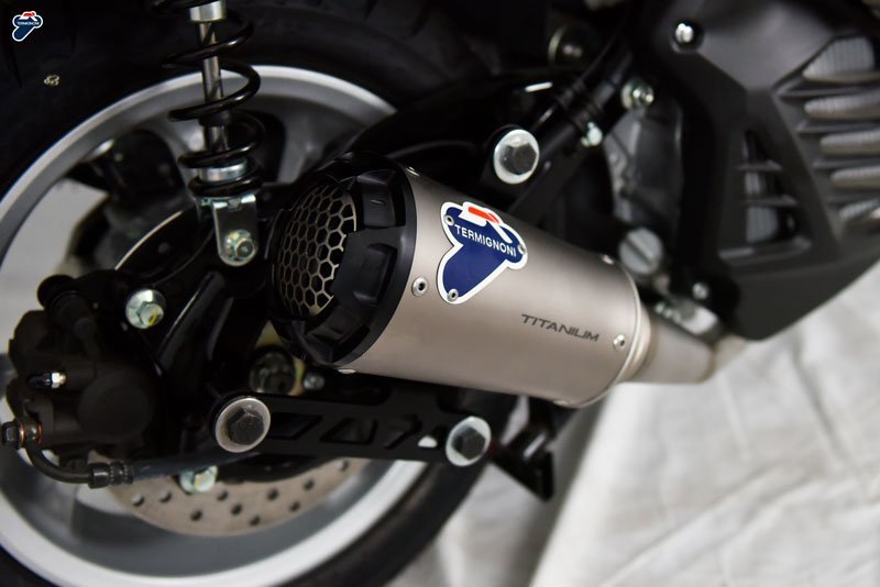 YAMAHA N-MAX 125-155 – SLIP ON SO02 GP2R – RHT+COLLECTOR 4