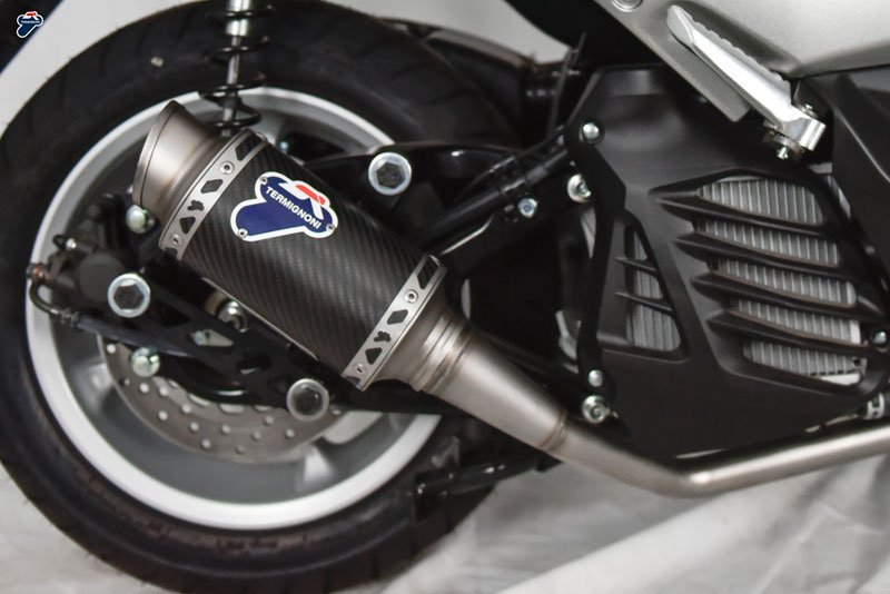 YAMAHA N-MAX 125-155 – SLIP ON SO05 GP CLASSIC+COLLECTOR 4