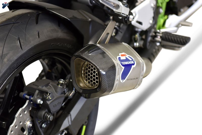 KAWASAKI Z900 SLIP ON SO04 RELEVANCE D70+LINK 4